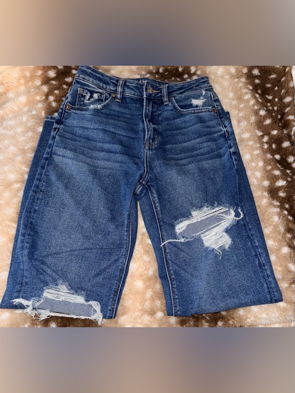 American Eagle Outfitters Women's Distressed Skinny Jeans in Medium Blue - Picture 2 of 5